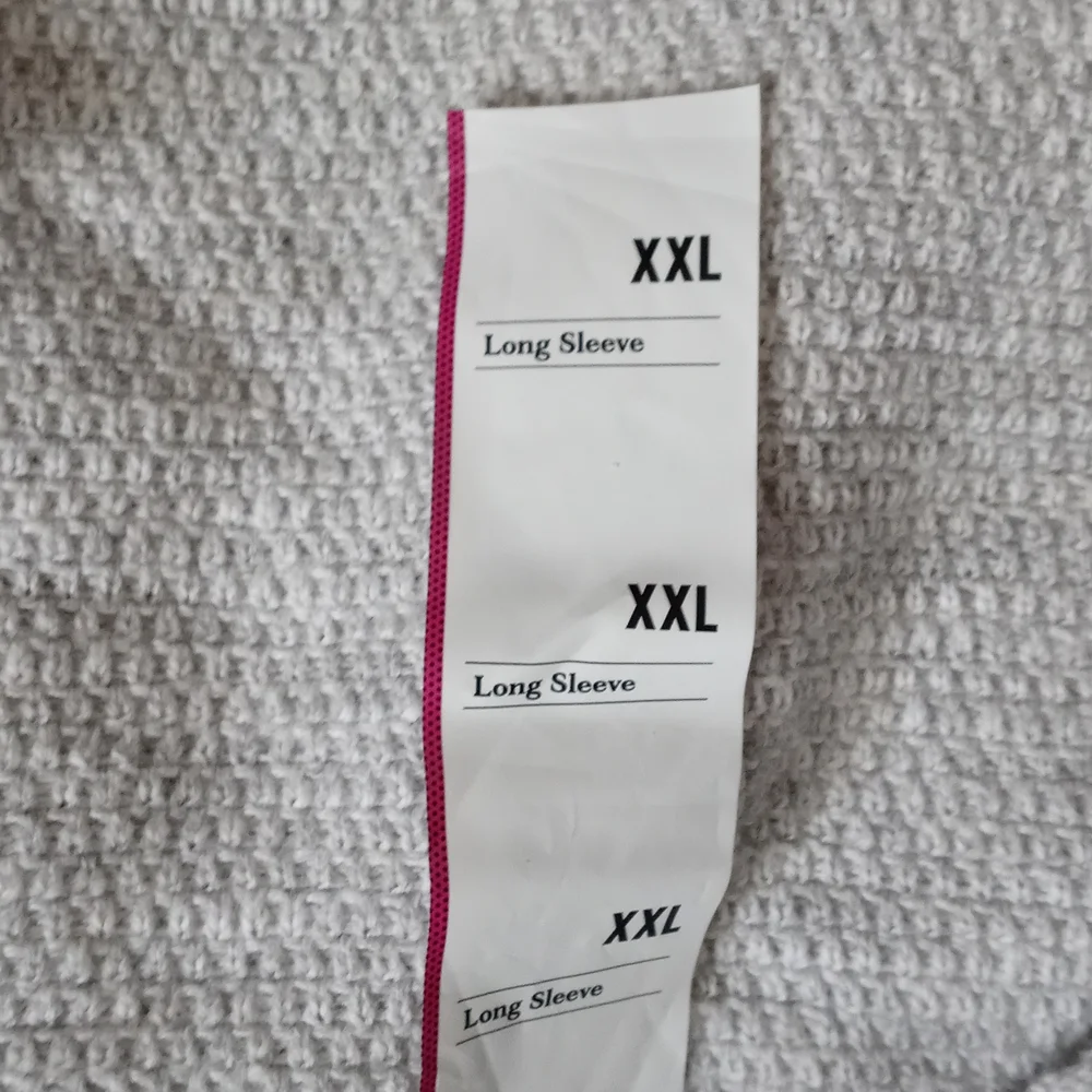 Mens XXL Henley top. - Picture 4 of 9